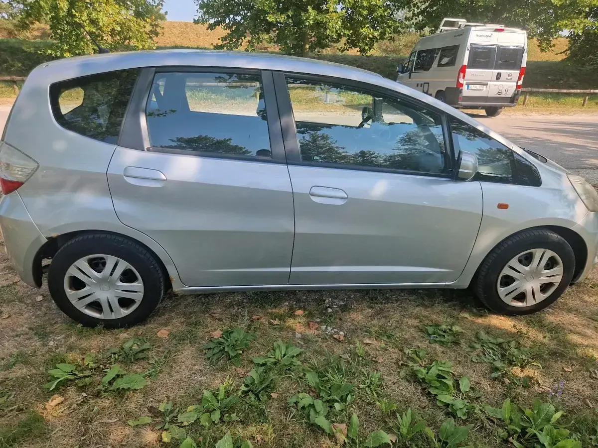 Gebraucht Honda Jazz 90 PS (66 kW) 2009 Silber Kleinwagen