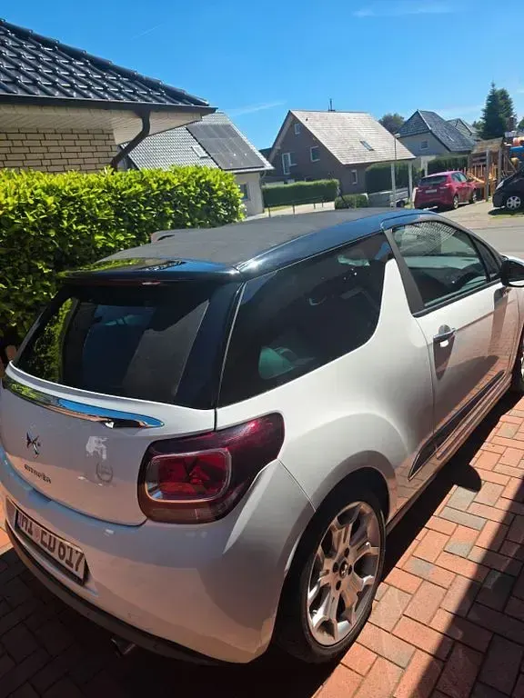 Gebraucht Citroën DS3 So Chic 120 PS (88 kW) 2012 Weiß Kleinwagen