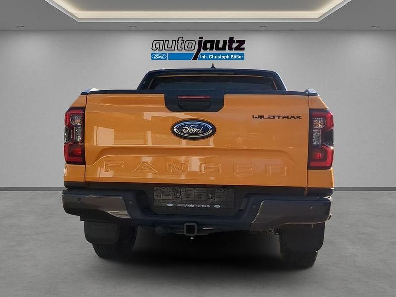 Neu Ford Ranger Wildtrack 241 PS (177 kW) 2025 Orange Pickup
