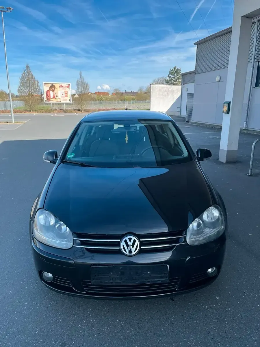 Brugt VW Golf V 105 HK (77 kW) 2008 Sort Hatchback
