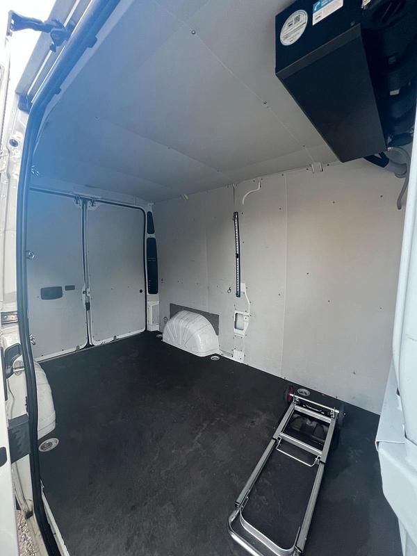 Gebraucht Citroën Jumper 120 PS (88 kW) 2020 Weiß Van / Kleinbus