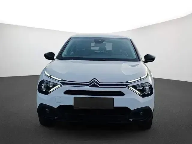 Gebraucht Citroën C4 Feel 131 PS (96 kW) 2023 Weiß Limousine