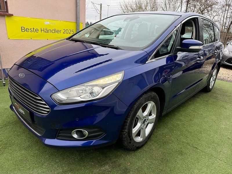 Gebraucht Ford S-MAX Titanium 160 PS (117 kW) 2016 Blau Van / Kleinbus