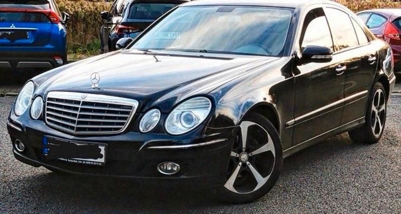 Schwarz Gebraucht 2008 Mercedes E220 Limousine | 6.100 € (Fairer Preis) - Bild 1/4