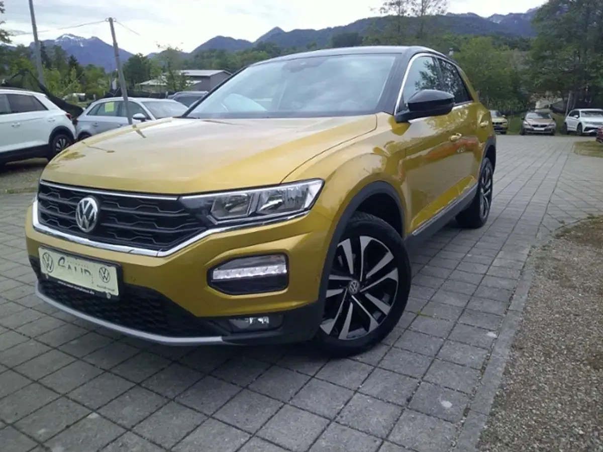 Gebraucht VW T-Roc IQ Drive 116 PS (85 kW) 2019 Kurkumagelb metallic/schwarz SUV