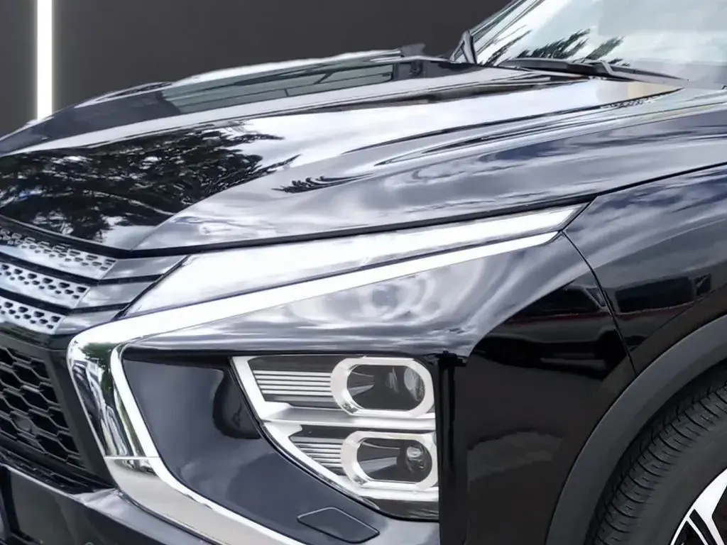 Gebraucht Mitsubishi Eclipse Cross Plus 98 PS (72 kW) 2022 Schwarz SUV