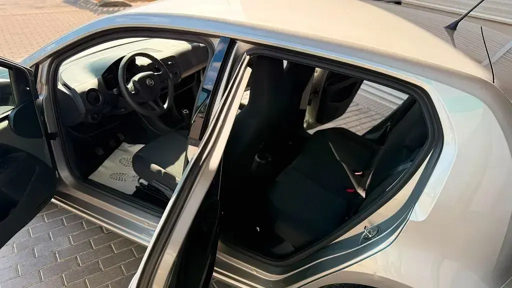 Gebraucht Skoda Citigo Active 60 PS (44 kW) 2018 Silber Kleinwagen