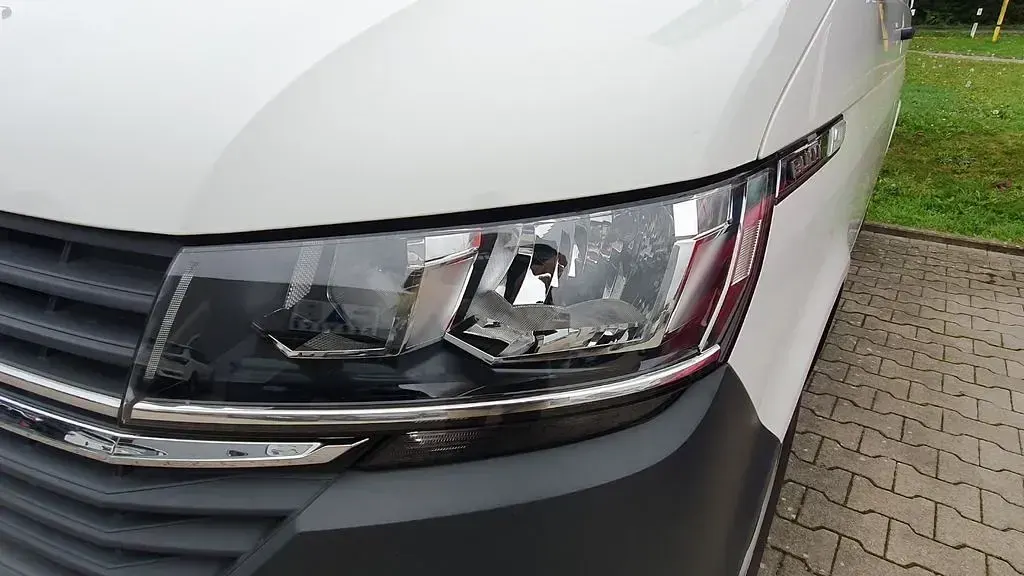 Gebraucht VW Transporter 110 PS (80 kW) 2021 Weiß Van