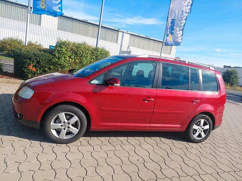 Rot Gebraucht 2006 VW Touran Van / Kleinbus | 3.000 € - Bild 1/4