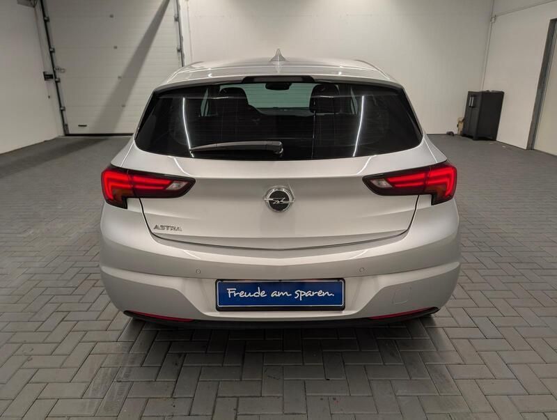 Gebraucht Opel Astra Innovation 150 PS (110 kW) 2016 Silber (argon silber met.) Limousine