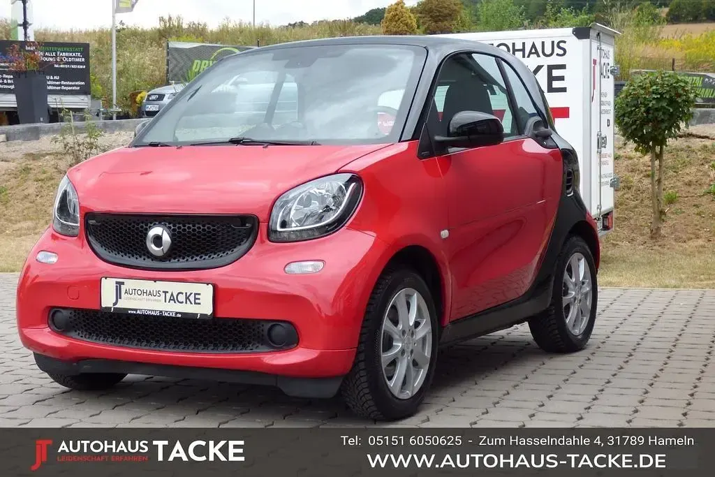 Gebraucht Smart ForTwo Coupé 71 PS (52 kW) 2016 Rot Coupé