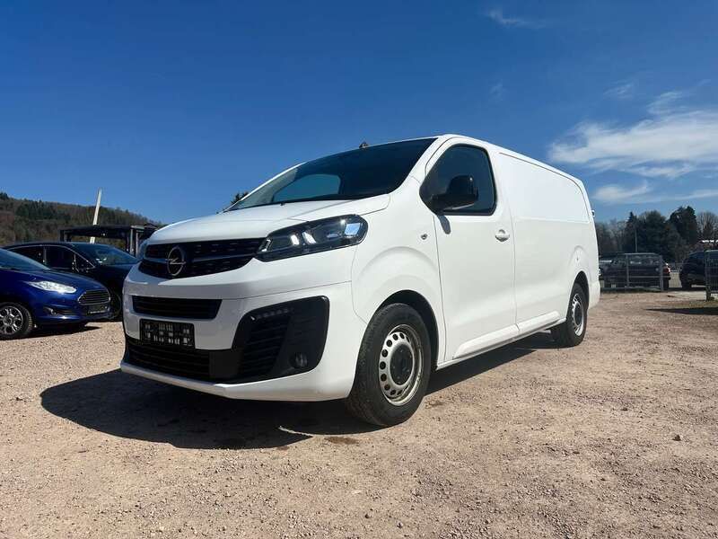 Jade weiss/arktis weiss Gebraucht 2022 Opel Vivaro Edition Van | 17.650 € (Superpreis) - Bild 1/4