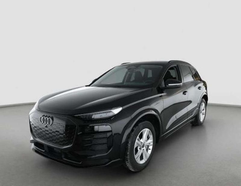 Gebraucht Audi Q6 e-tron Ambiente 185 kW (252 PS) 2025 Mythosschwarz metallic SUV