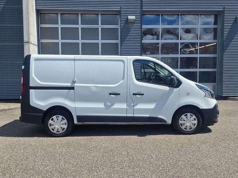 Gebraucht Renault Trafic Komfort 120 PS (88 kW) 2021 Weiß Van / Kleinbus