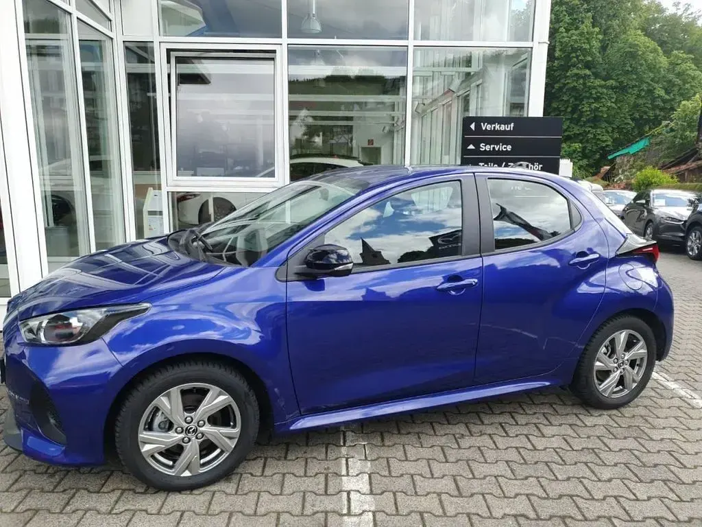Usata Mazda 2 Exclusive 116 CV (85 kW) 2025 Blu Utilitaria