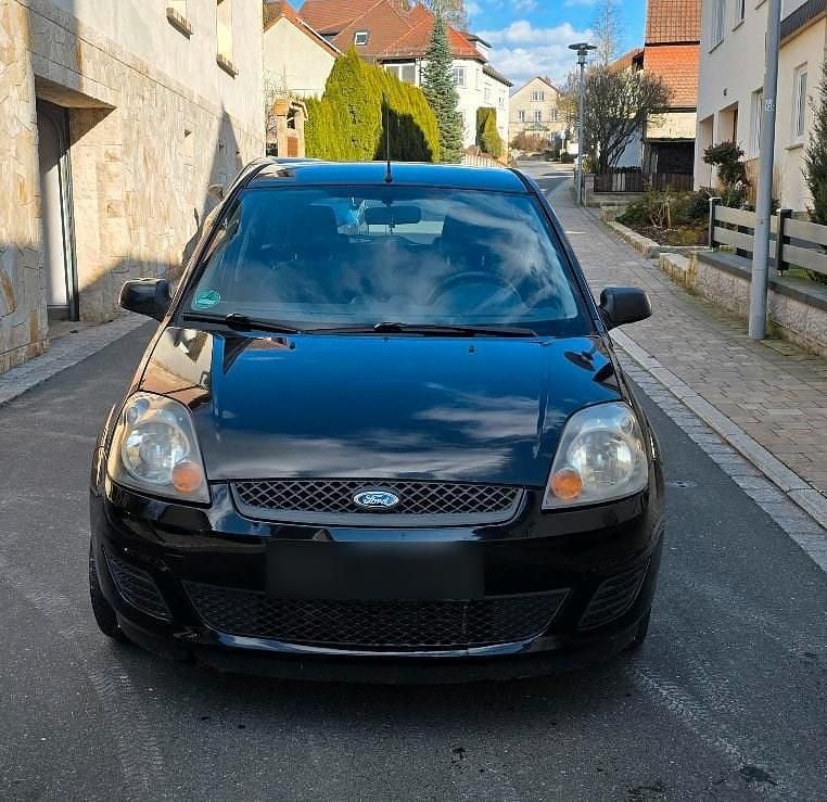 Gebraucht Ford Fiesta 90 PS (66 kW) 2006 Schwarz Kleinwagen