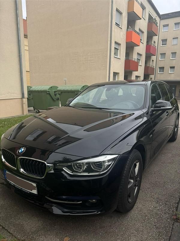Gebraucht BMW 320 Sport Line 190 PS (139 kW) 2017 Schwarz Kombi
