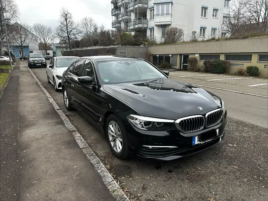 Gebraucht BMW 520 184 PS (135 kW) 2018 Schwarz Limousine