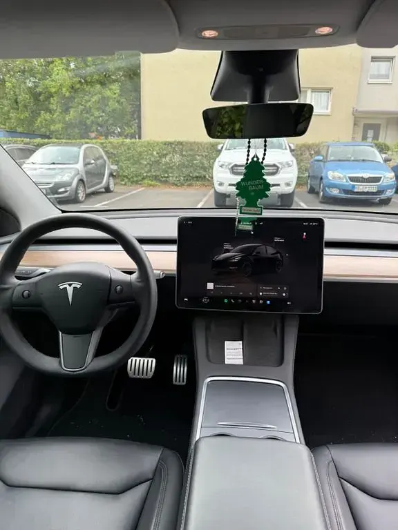 Gebraucht Tesla Model Y Performance 392 kW (534 PS) 2024 Schwarz SUV