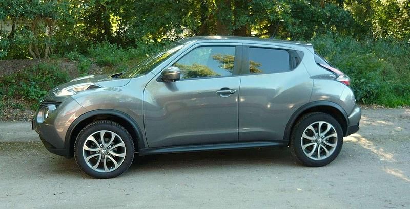 Gun metallic Gebraucht 2015 Nissan Juke Tekna SUV | 8.690 € (Fairer Preis) - Bild 1/4