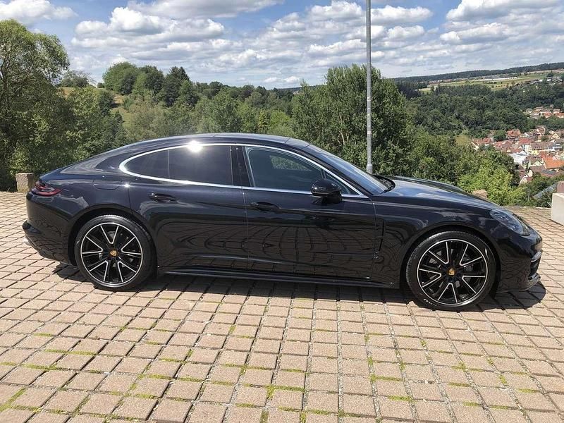 Gebraucht Porsche Panamera 330 PS (242 kW) 2018 Schwarz Limousine
