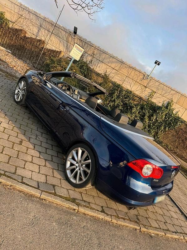 Gebraucht VW Eos 200 PS (147 kW) 2009 Blau Cabrio