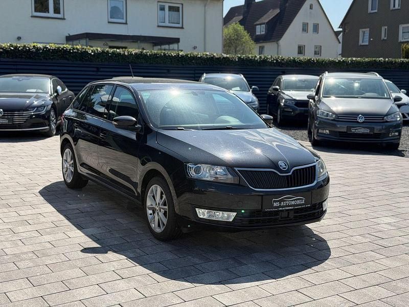 Gebraucht Skoda Rapid Joy 90 PS (66 kW) 2016 Schwarz Kleinwagen