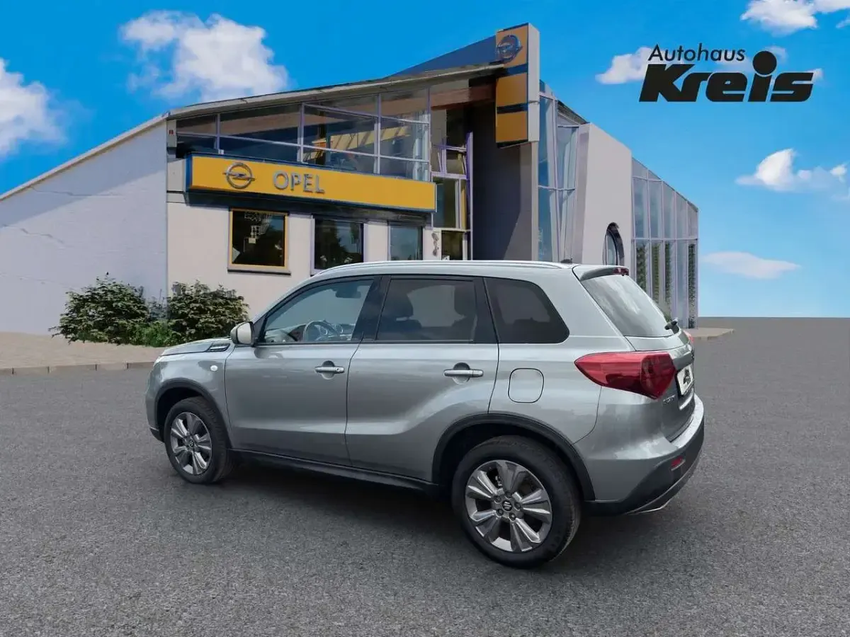 Gebraucht Suzuki Vitara Comfort 129 PS (94 kW) 2020 Other SUV
