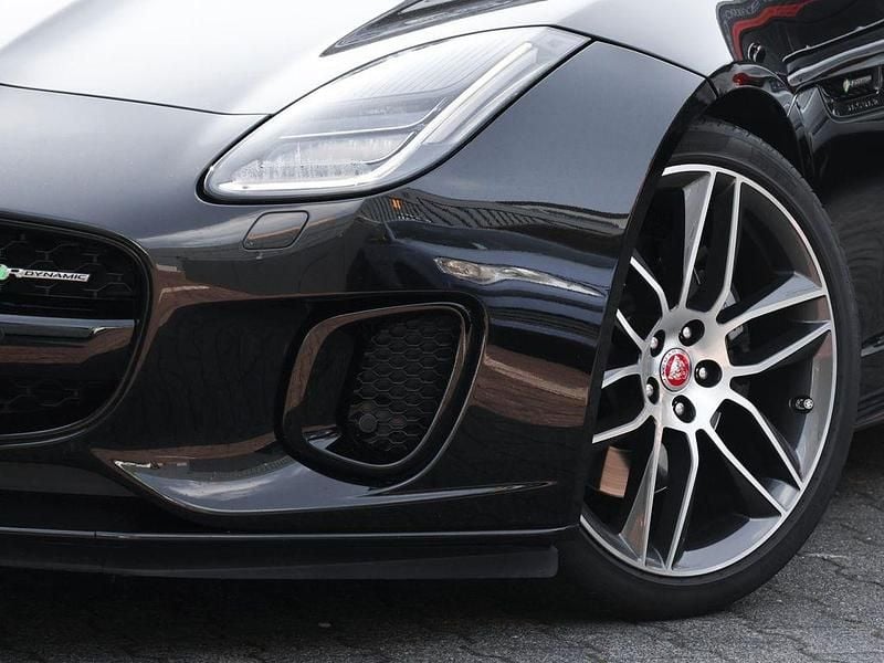 Gebraucht Jaguar F-Type R-Dynamic 300 PS (220 kW) 2020 Schwarz Coupé