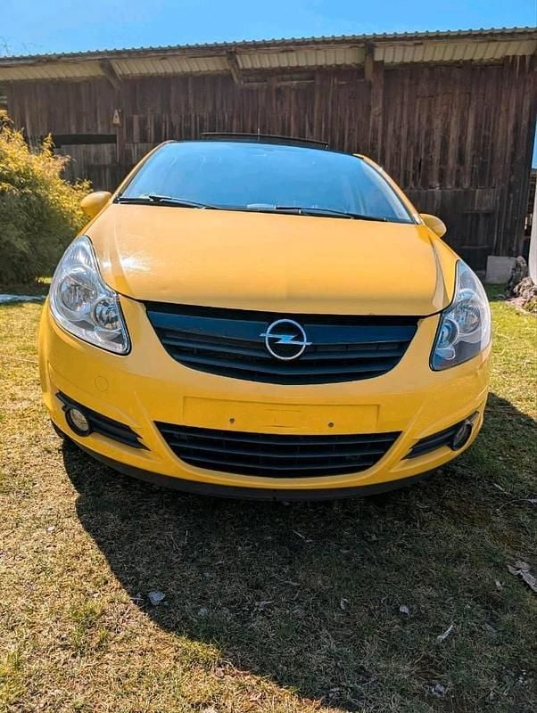 Gebraucht Opel Corsa 101 PS (74 kW) 2010 Gelb Kleinwagen