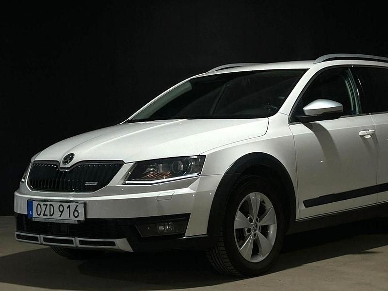 Gebraucht Skoda Octavia 184 PS (135 kW) 2016 Kombi