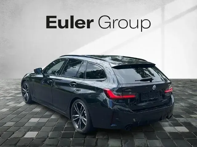Gebraucht BMW 330 M Sport 286 PS (210 kW) 2023 Saphirschwarz metallic Kombi