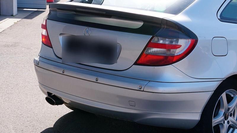 Gebraucht Mercedes C320 218 PS (160 kW) 2004 Silber Coupé