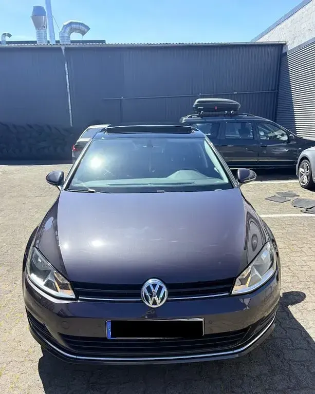 Gebraucht VW Golf VII LOUNGE 110 PS (80 kW) 2015 Andere farben Limousine
