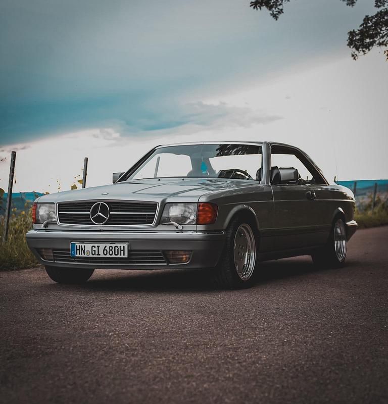 Silber Gebraucht 1986 Mercedes 500 Coupé | 23.000 € - Bild 1/4