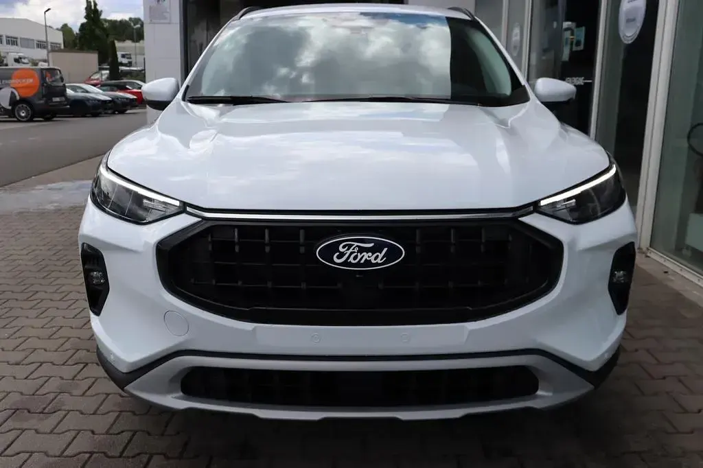 Gebraucht Ford Kuga Active 242 PS (177 kW) 2025 Frozen white SUV