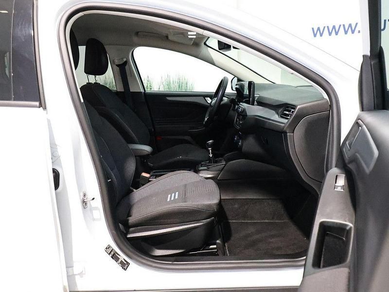 Gebraucht Ford Focus Active 155 PS (114 kW) 2022 Weiß Limousine