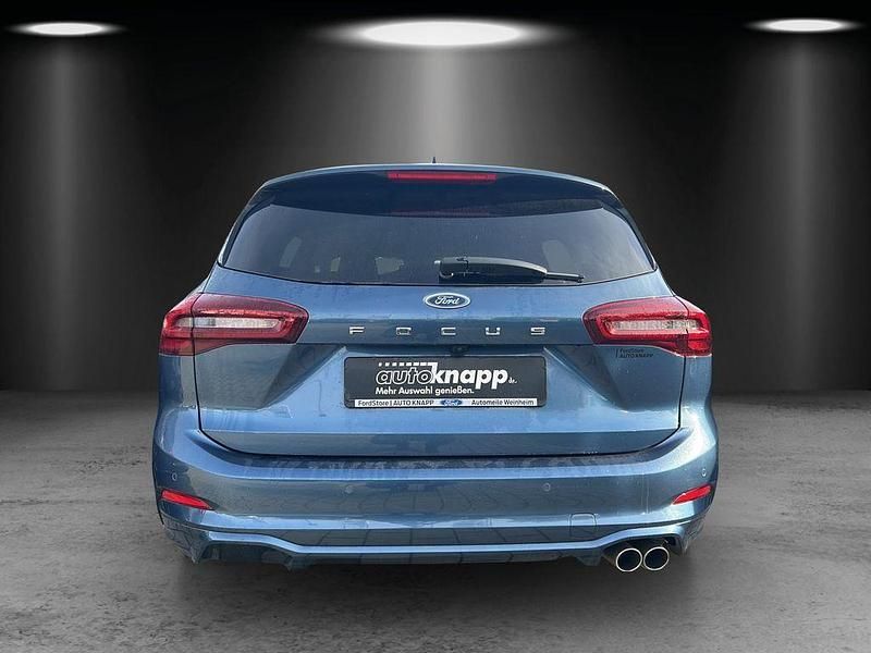 Gebraucht Ford Focus ST-Line X 155 PS (114 kW) 2024 Blau Limousine
