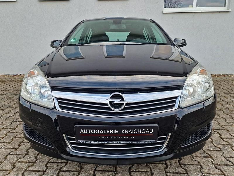 Gebraucht Opel Astra S 116 PS (85 kW) 2008 Schwarz Limousine