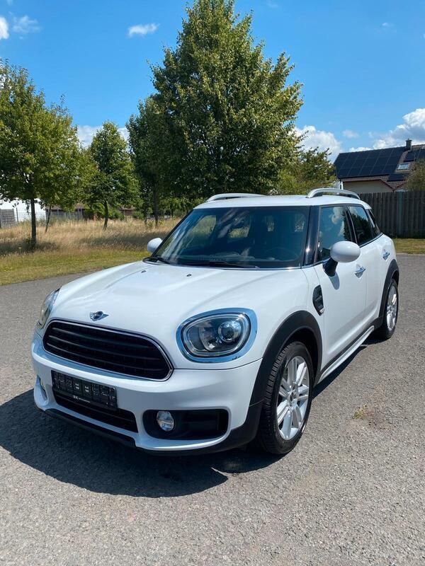 Weiß Gebraucht 2018 Mini One Countryman SUV | 17.100 € (Fairer Preis) - Bild 1/4