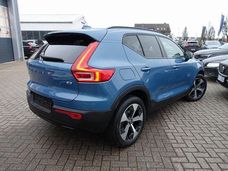 Gebraucht Volvo XC40 Plus 163 PS (119 kW) 2025 Blau SUV