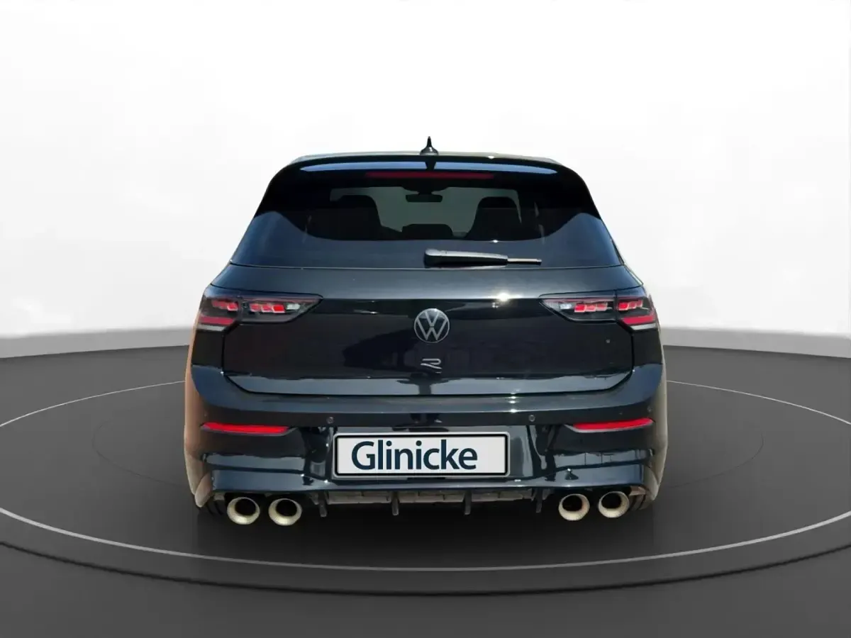 Gebraucht VW Golf VIII R 333 PS (244 kW) 2025 Schwarz Limousine