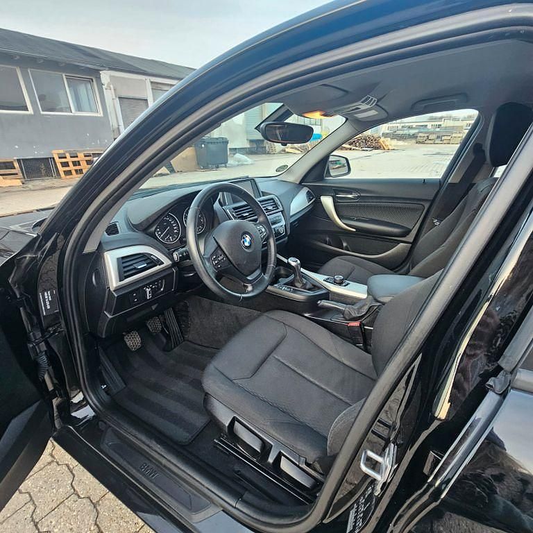 Gebraucht BMW 116 Advantage 109 PS (80 kW) 2015 Schwarz Kleinwagen