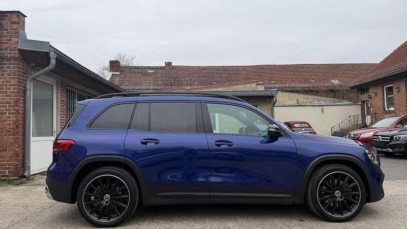 Gebraucht Mercedes GLB220 AMG line 190 PS (139 kW) 2020 Blau SUV