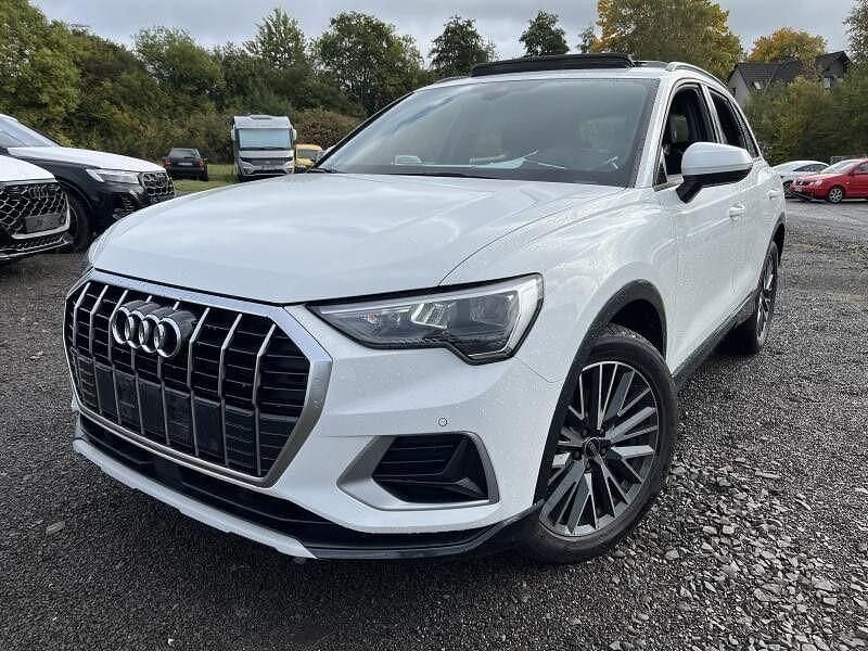 Weiß Gebraucht 2023 Audi Q3 Advanced SUV | 27.990 € (Guter Preis) - Bild 1/4
