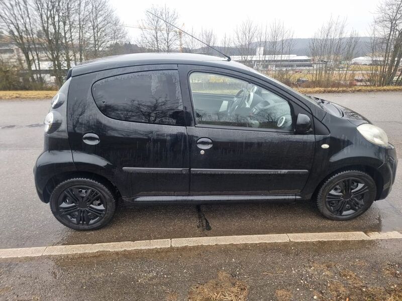 Schwarz Gebraucht 2012 Citroën C1 Advance Kleinwagen | 4.200 € (Etwas zu teuer) - Bild 1/4
