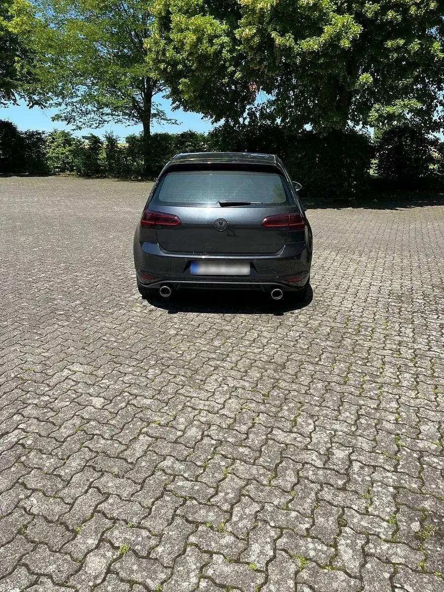 Gebraucht VW Golf VII GTI 220 PS (161 kW) 2015 Grau Limousine