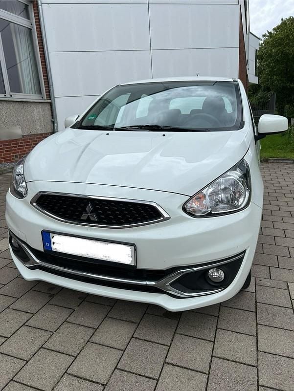 Gebraucht Mitsubishi Space Star 71 PS (52 kW) 2019 Weiß Kleinwagen