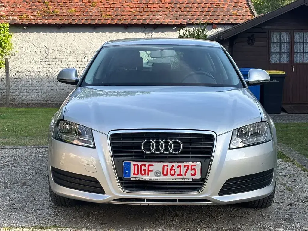 Gebraucht Audi A3 Attraction 125 PS (91 kW) 2009 Silber Kleinwagen