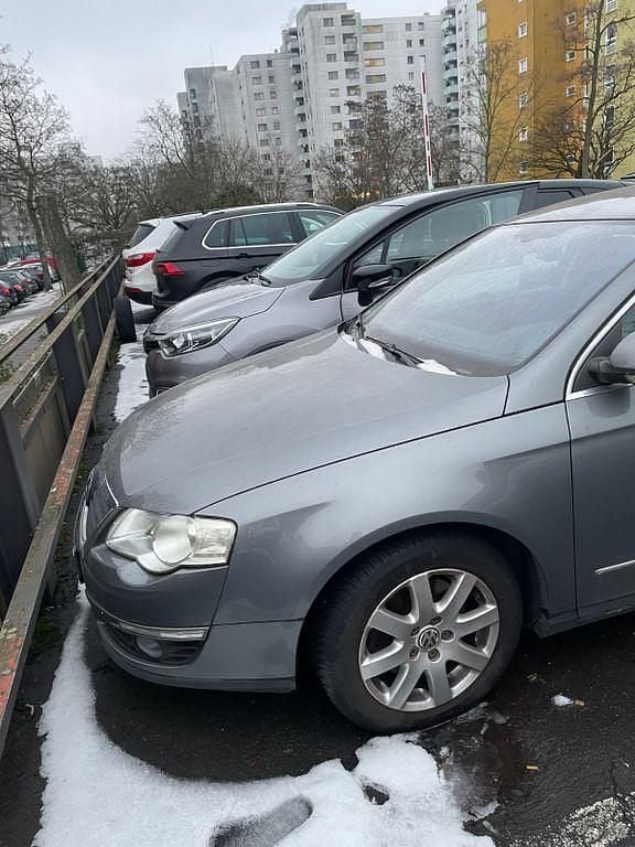 Gebraucht VW Passat 160 PS (117 kW) 2008 Grau Limousine